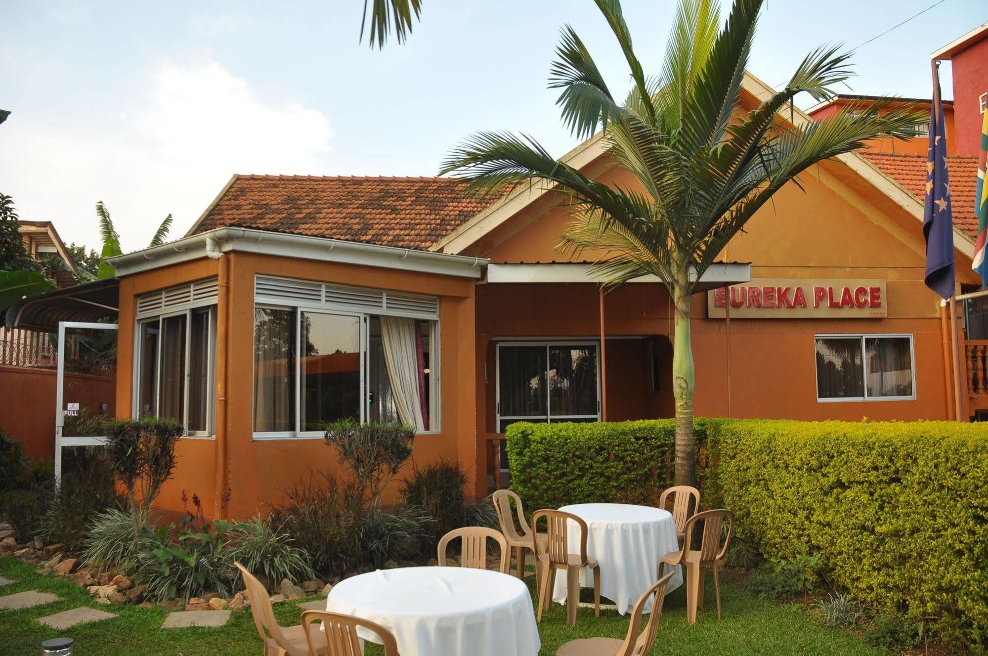 Eureka Place Hotel Kampala Luaran gambar